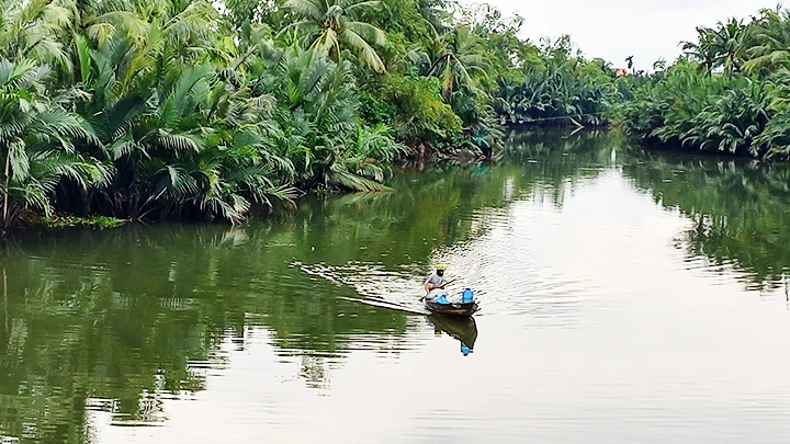 Sông Đò sau khi đã dọn rác mặt nước.