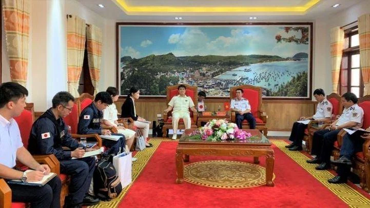 Đoàn công tác JICA chào xã giao lãnh đạo Vùng 4 Bộ Tư lệnh Cảnh sát biển.