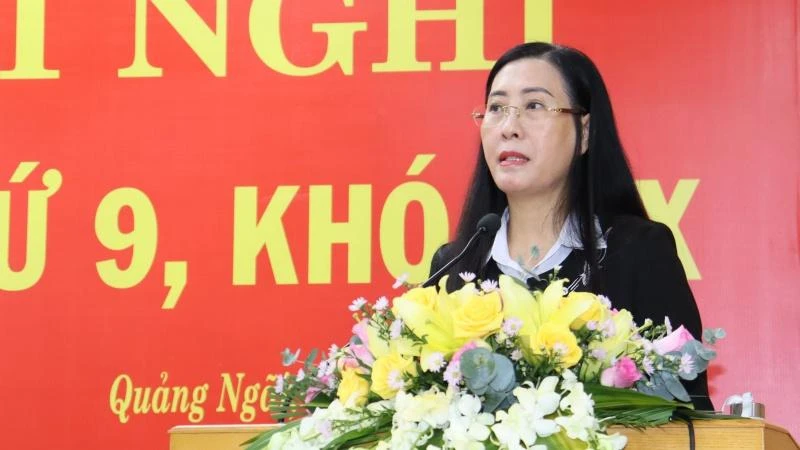 Bí thư Tỉnh ủy Quảng Ngãi Bùi Thị Quỳnh Vân phát biểu kết luận Hội nghị. 