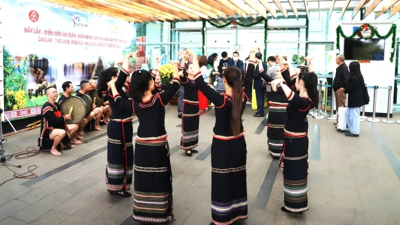 Tại Lễ hội cà-phê Buôn Ma Thuột lần thứ 8 năm 2023 sẽ diễn ra nhiều hoạt động giao lưu văn hóa giữa các dân tộc thiểu số ở Đắk Lắk với du khách trong và ngoài nước.
