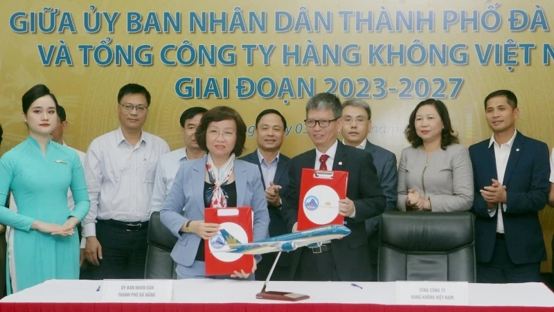 Vietnam Airlines và thành phố Đà Nẵng hợp tác cùng phát triển.