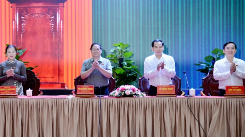 Thủ tướng Phạm Minh Chính tiếp xúc cử tri sau Kỳ họp thứ 5, Quốc hội khóa XV tại thành phố Cần Thơ.
