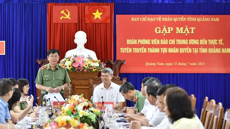 Thiếu tướng Nguyễn Văn Kỷ, Phó Chánh Văn phòng Thường trực về Nhân quyền Chính phủ phát biểu chỉ đạo.