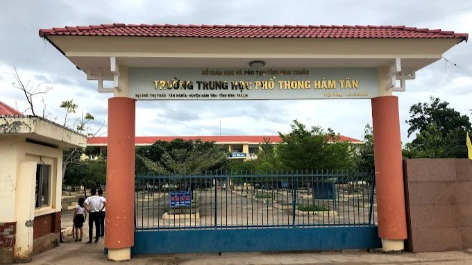 Trường Trung học phổ thông huyện Hàm Tân, Bình Thuận.