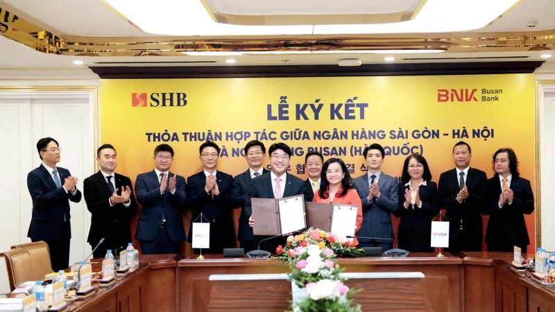 Ngân hàng Sài Gòn-Hà Nội (SHB) đã ký Thỏa thuận Hợp tác (MOU) với Ngân hàng Busan thuộc Tập đoàn Tài chính BNK của Hàn Quốc.