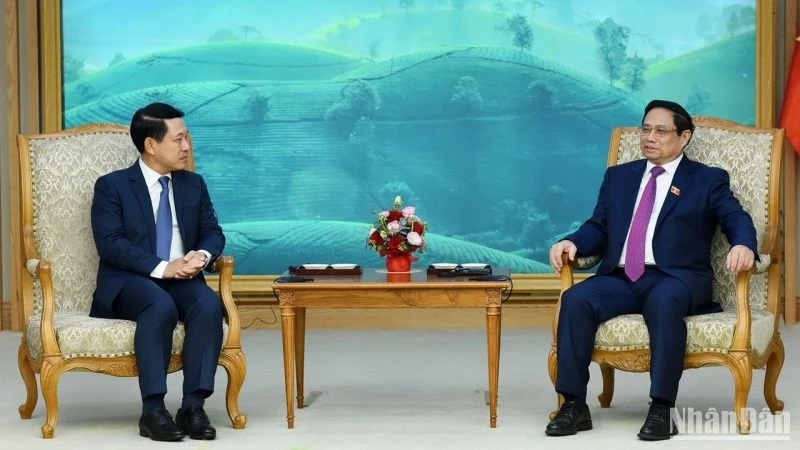 Thủ tướng Phạm Minh Chính tiếp Phó Thủ tướng, Bộ trưởng Ngoại giao CHDCND Lào Saleumxay Kommasith sang thăm và đồng chủ trì Tham vấn chính trị cấp Bộ trưởng Ngoại giao Việt Nam-Lào lần thứ 10.