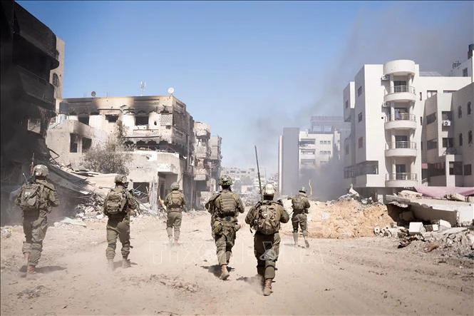 Bộ binh Israel tiến hành chiến dịch quân sự ở Dải Gaza ngày 27/3/2024. (Ảnh: AFP/TTXVN)