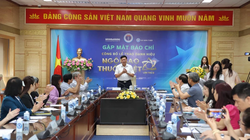 Quang cảnh buổi gặp mặt đại diện cơ quan báo chí.