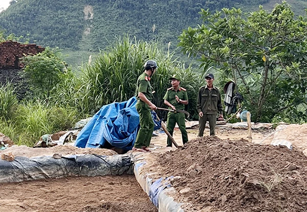 Lực lượng chức năng tổ chức nhiều đợt kiểm tra, truy quét, nhưng tình trạng khai thác vàng trái phép tại xã Tam Lãnh vẫn tái diễn, gây mất an ninh trật tự.