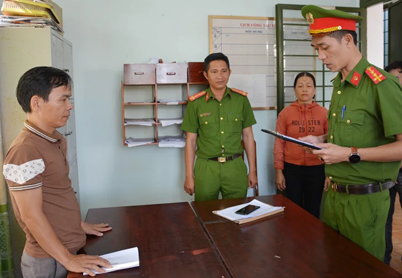 Công bố các quyết định khởi tố, bắt tạm giam đối với Trần Đình Huy.