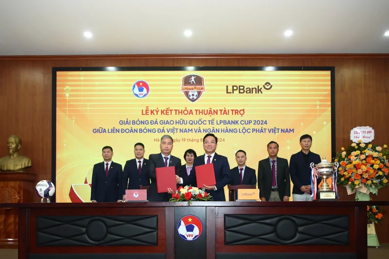 LPBank là Nhà tài trợ Giải đấu