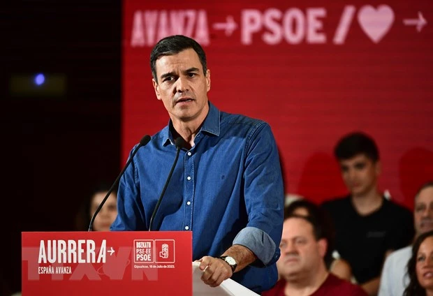 Ông Pedro Sanchez được chỉ định là Thủ tướng tạm quyền Tây Ban Nha. (Ảnh: AFP/TTXVN)