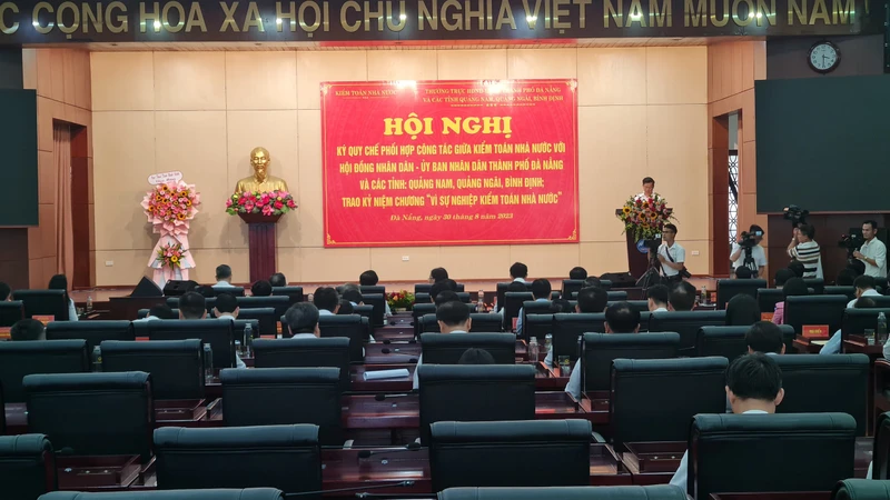 Hội nghị đánh giá việc phối hợp công tác giữa Kiểm toán Nhà nước với 4 địa phương từ Đà Nẵng đến Bình Định. 