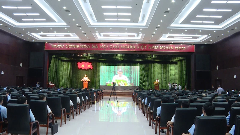 Hội nghị tuyên truyền, phổ biến và tập huấn thi hành Luật Đất đai năm 2024 do UBND thành phố Đà Nẵng tổ chức.
