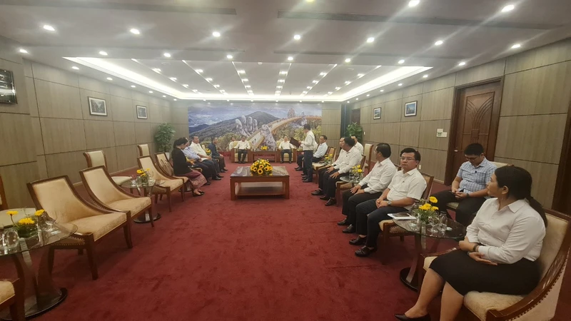Lãnh đạo thành phố Đà Nẵng tiếp và làm việc với Đoàn lãnh đạo cấp cao tỉnh SeKong (Lào).