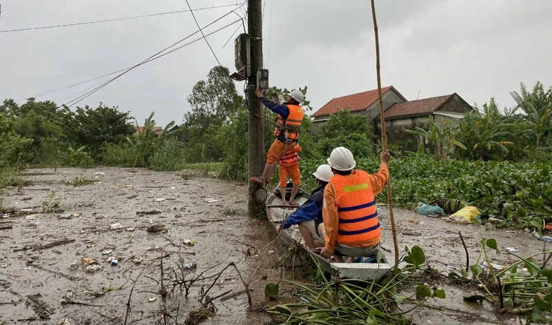 EVNCPC luôn chủ động triển khai công tác ứng phó, khắc phục hậu quả do thiên tai gây ra.