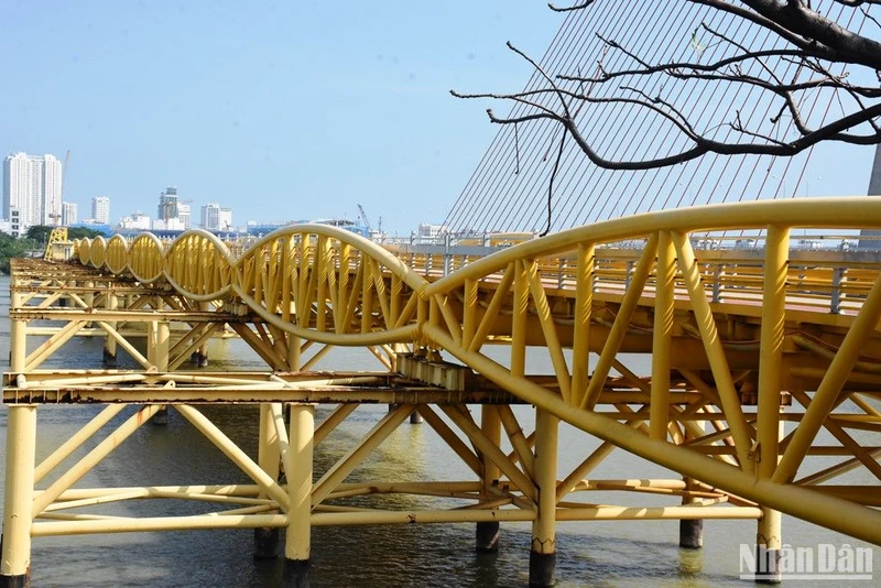 Cầu Nguyễn Văn Trỗi gắn liền với lịch sử thành phố Đà Nẵng. (Ảnh: ANH ĐÀO)
