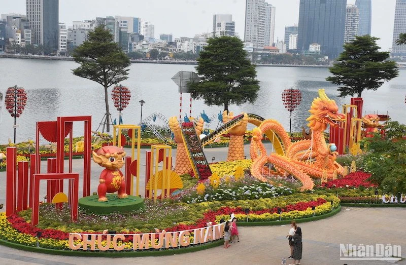 Các linh vật rồng tại đường hoa Tết Đà Nẵng sẽ được tập trung về làm Công viên Rồng tại quận Sơn Trà. (Ảnh: ANH ĐÀO)