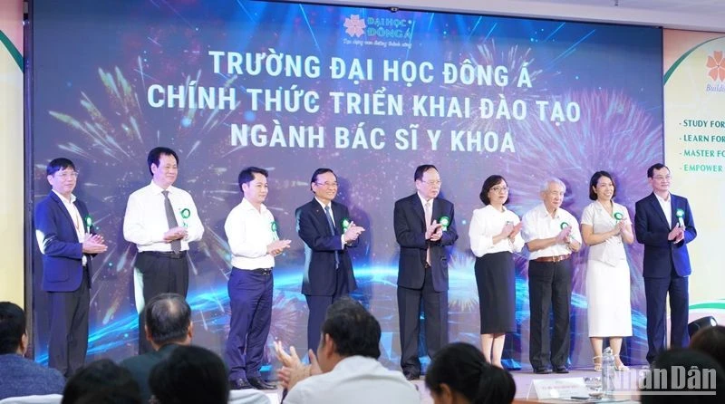 Trường Đại học Đông Á chính thức đào tạo chính thức đào tạo bác sĩ Y khoa và Cử nhân Kỹ thuật phục hồi chức năng. (Ảnh: ANH ĐÀO)