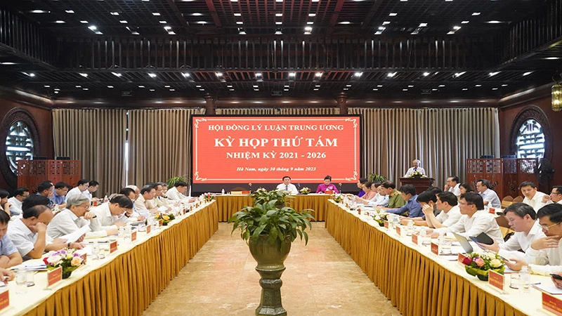 Quang cảnh kỳ họp thứ 8 Hội đồng Lý luận Trung ương nhiệm kỳ 2021-2026.