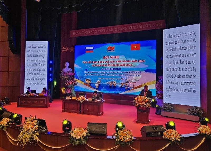 Liên doanh Việt-Nga Vietsovpetro tổ chức Hội nghị Tổng kết hoạt động sản xuất kinh doanh năm 2023, triển khai kế hoạch năm 2024. 