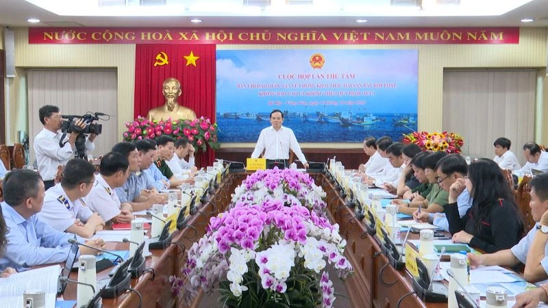 Phó Thủ tướng Trần Lưu Quang chủ trì họp trực tuyến với 28 tỉnh, thành phố có biển về tình hình chống khai thác hải sản bất hợp pháp, không báo cáo và không theo quy định (IUU).
