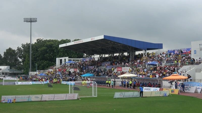 Sân vận động Bà Rịa nơi diễn ra giải đấu Cúp Sao Vàng.