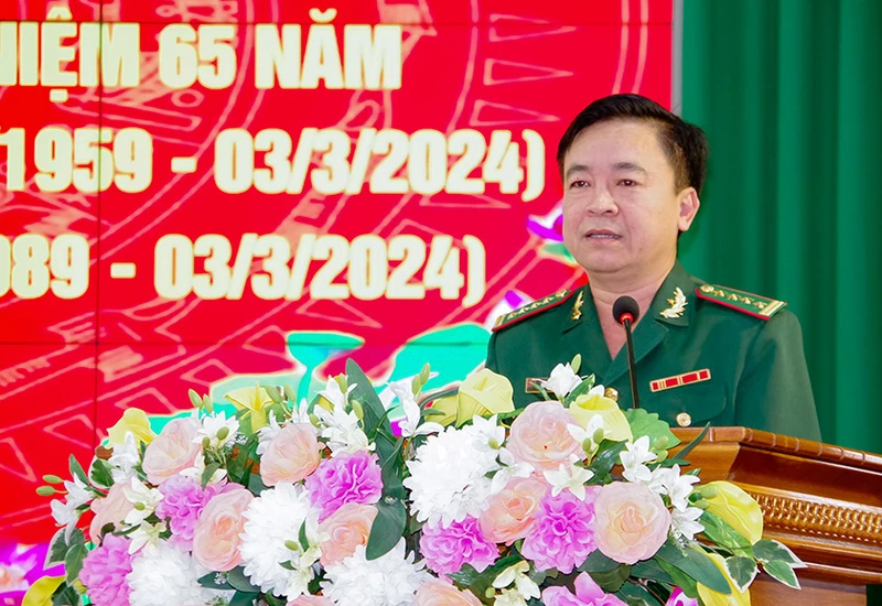 Đại tá Nguyễn Trìu Mến – Bí thư Đảng ủy, Chính ủy, BĐBP tỉnh phát động thi đua tại buổi lễ