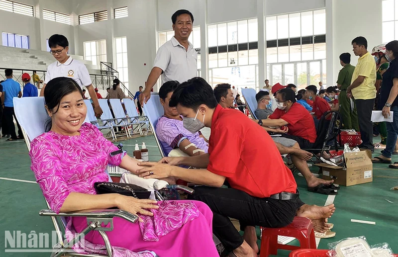 Người dân Vĩnh Châu (Sóc Trăng) tích cực tham gia ngày hội hiến máu năm 2023