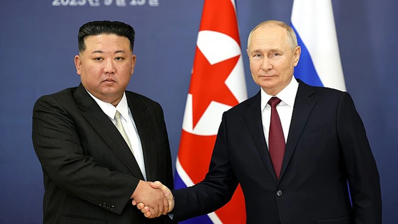 Nhà lãnh đạo Triều Tiên cảm ơn Tổng thống Nga về lời mời và sự đón tiếp nồng nhiệt. Ảnh: Kremlin.ru