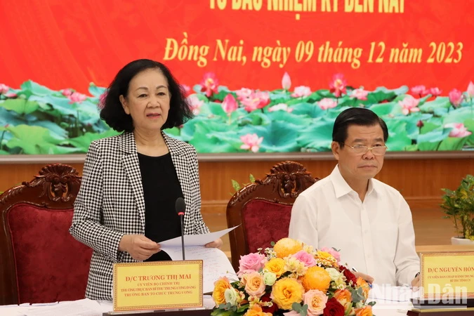 Đồng chí Trương Thị Mai phát biểu chỉ đạo tại buổi làm việc.