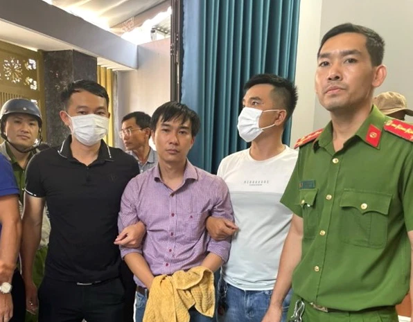 Lực lượng Cơ quan Cảnh sát điều tra Công an tỉnh Đồng Nai bắt giữ đối tượng Danh Sơn.
