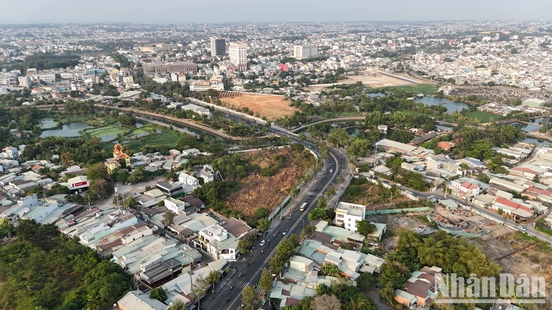 Biên Hòa đang "nợ" nhiều tiêu chí đô thị loại I.