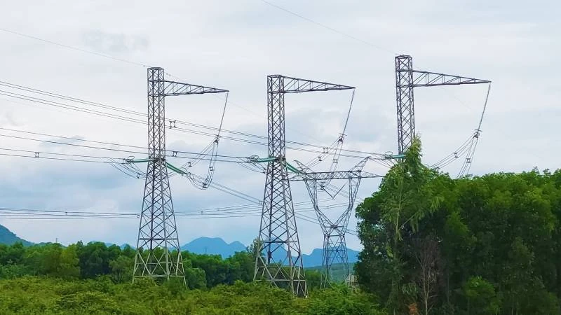 Đường dây 500kV mạch 3 Quảng Trạch - Dốc Sỏi đoạn qua tỉnh Quảng bình. (Ảnh minh họa)
