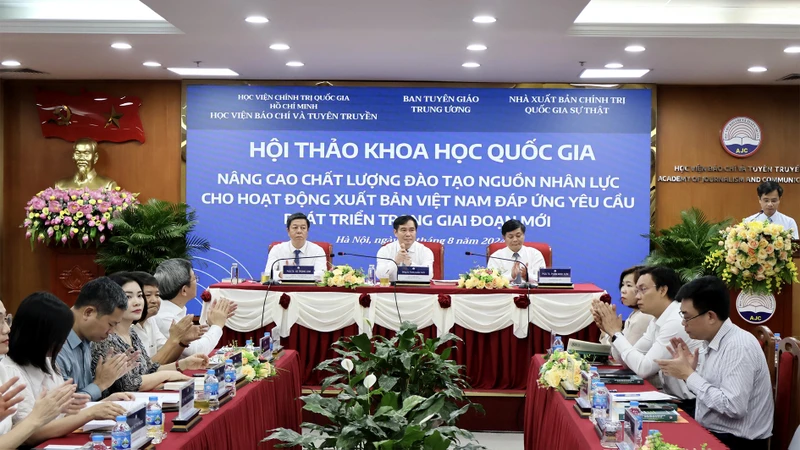 Toàn cảnh hội thảo.