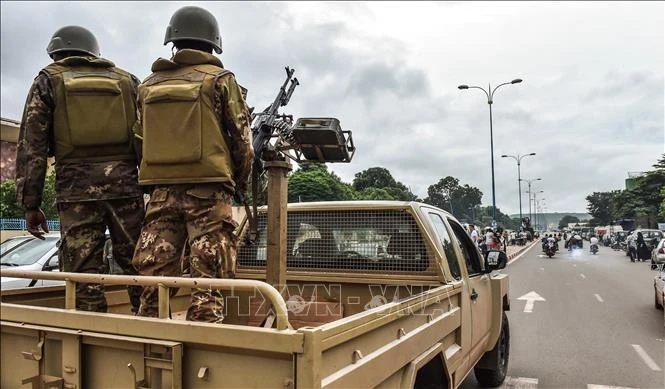 Binh sĩ Mali tuần tra trên đường phố thủ đô Bamako. (Ảnh tư liệu: AFP/TTXVN)