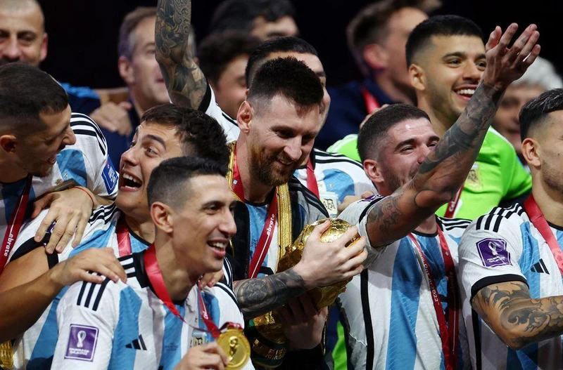 Hoàn thành giấc mơ vàng World Cup, Messi đã có danh hiệu cuối cùng còn thiếu trong bộ sưu tập thành tích đồ sộ của mình. (Ảnh: Reuters)