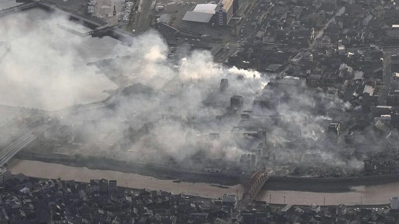 Bức ảnh chụp từ máy bay cho thấy thiệt hại của động đất gây ra cho thành phố Wajima, tỉnh Ishikawa, ngày 2/1/2024. (Ảnh: Kyodo)