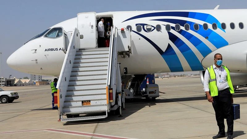 Máy bay của hãng hàng không quốc gia Ai Cập EgyptAir đỗ tại Luxor, Ai Cập, ngày 9/4/2021. (Ảnh minh họa: Reuters) 