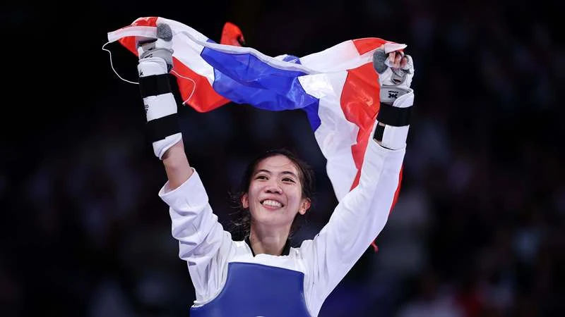 Panipak Wongpattanakit đem về cho Thái Lan tấm Huy chương Vàng đầu tiên ở kỳ Olympic năm nay. (Ảnh: Getty Images) 