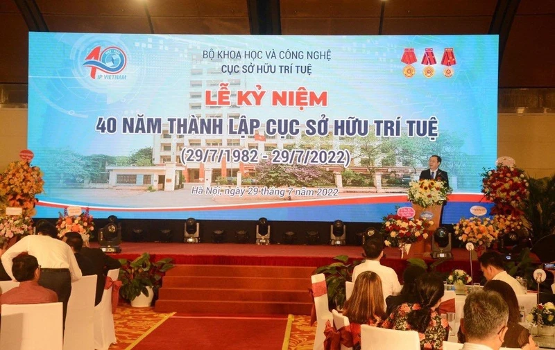 Bộ Trưởng Huỳnh Thành Đạt phát biểu ý kiến tại lễ kỷ niệm.