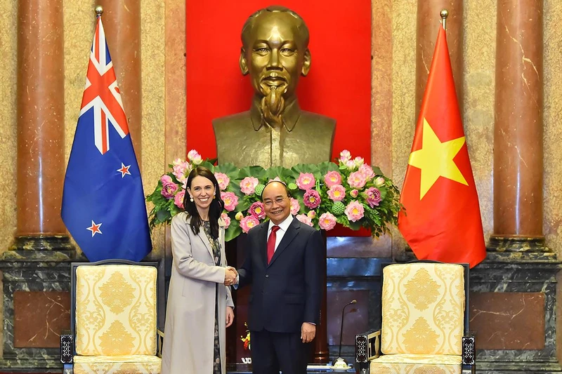 Chủ tịch nước Nguyễn Xuân Phúc và Thủ tướng New Zealand Jacinda Ardern tại buổi tiếp.