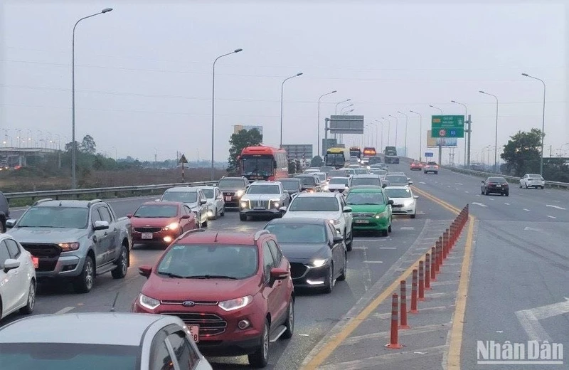 Theo đại diện Tổng Công ty đầu tư phát triển đường cao tốc Việt Nam (VEC), trong 3 tháng đầu năm 2023, các tuyến cao tốc của VEC đã phục vụ 14,8 triệu lượt xe, tăng 16,87% so với cùng kỳ năm 2022.