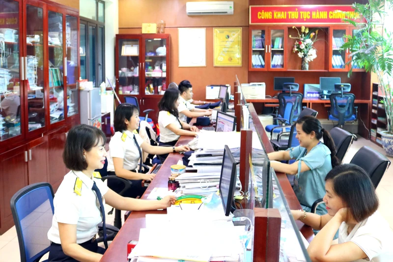 Cục Thuế Thành phố Hồ Chí Minh cảnh báo về hiện tượng giả mạo công chức cơ quan thuế hướng dẫn và cung cấp đường dẫn cài đặt ứng dụng giả mạo nhằm mục đích lừa đảo. (Ảnh: Cục Thuế Thành phố Hồ Chí Minh)