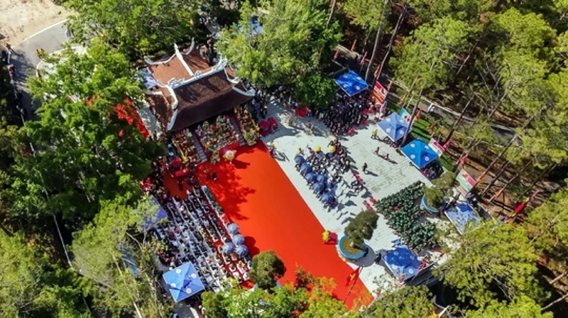 Quần thể di tích Đền Hùng tại Tea Resort Prenn, thành phố Đà Lạt, tỉnh Lâm Đồng.