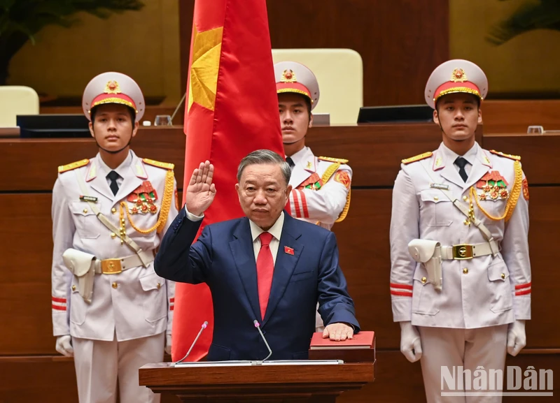 Chủ tịch nước Tô Lâm tuyên thệ nhậm chức. (Ảnh: LINH KHOA)