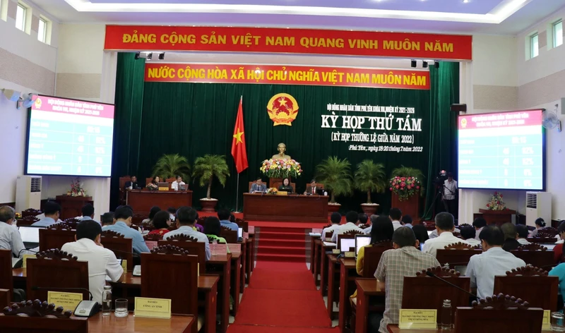 Hội đồng nhân dân tỉnh Phú Yên thông qua 26 nghị quyết.