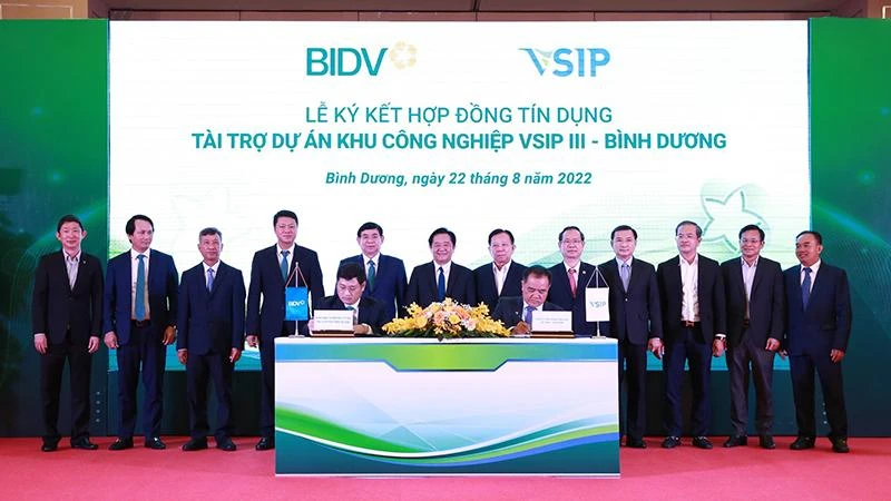 BIDV và VSIP ký kết hợp đồng tín dụng tài trợ dự án Khu công nghiệp VSIP 3 - Bình Dương.