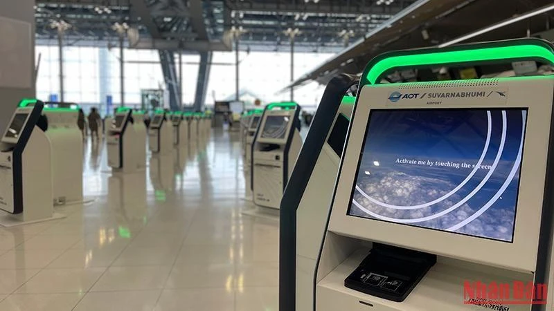 Dịch vụ e-Extension sẽ rút ngắn thời gian gia hạn thị thực đối với người nước ngoài ở Thái Lan từ 1 tiếng xuống chỉ còn 3 phút. (Ảnh: Tuấn Anh)