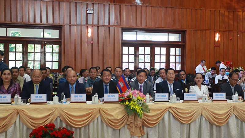 Quang cảnh buổi họp mặt chúc Tết của Đoàn đại biểu Campuchia.